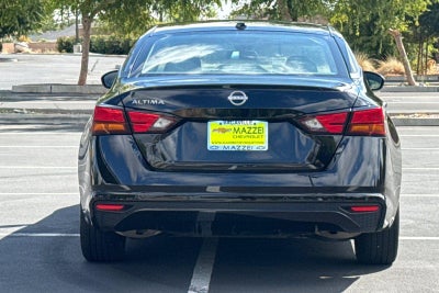 2025 Nissan Altima SV FWD