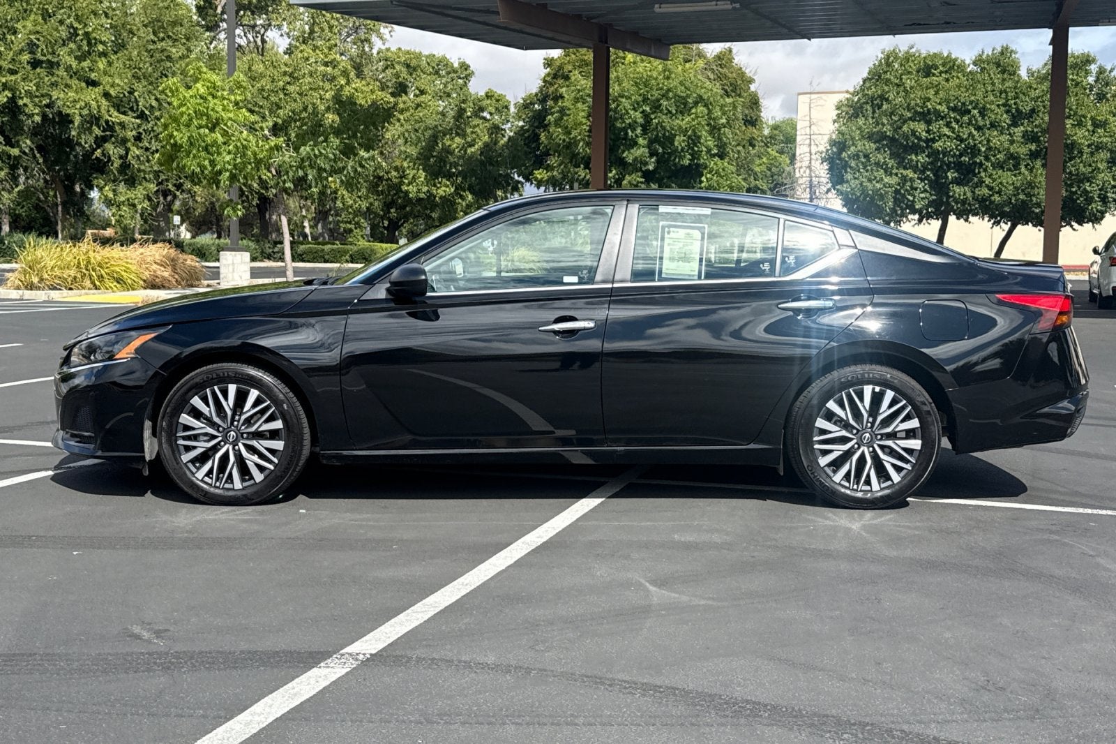 2025 Nissan Altima SV FWD