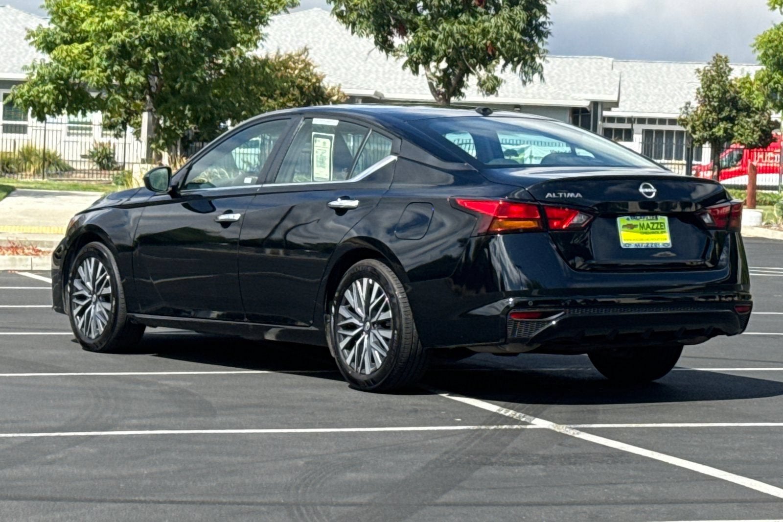 2025 Nissan Altima SV FWD