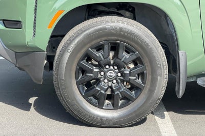 2022 Nissan Frontier Crew Cab SV 4x2