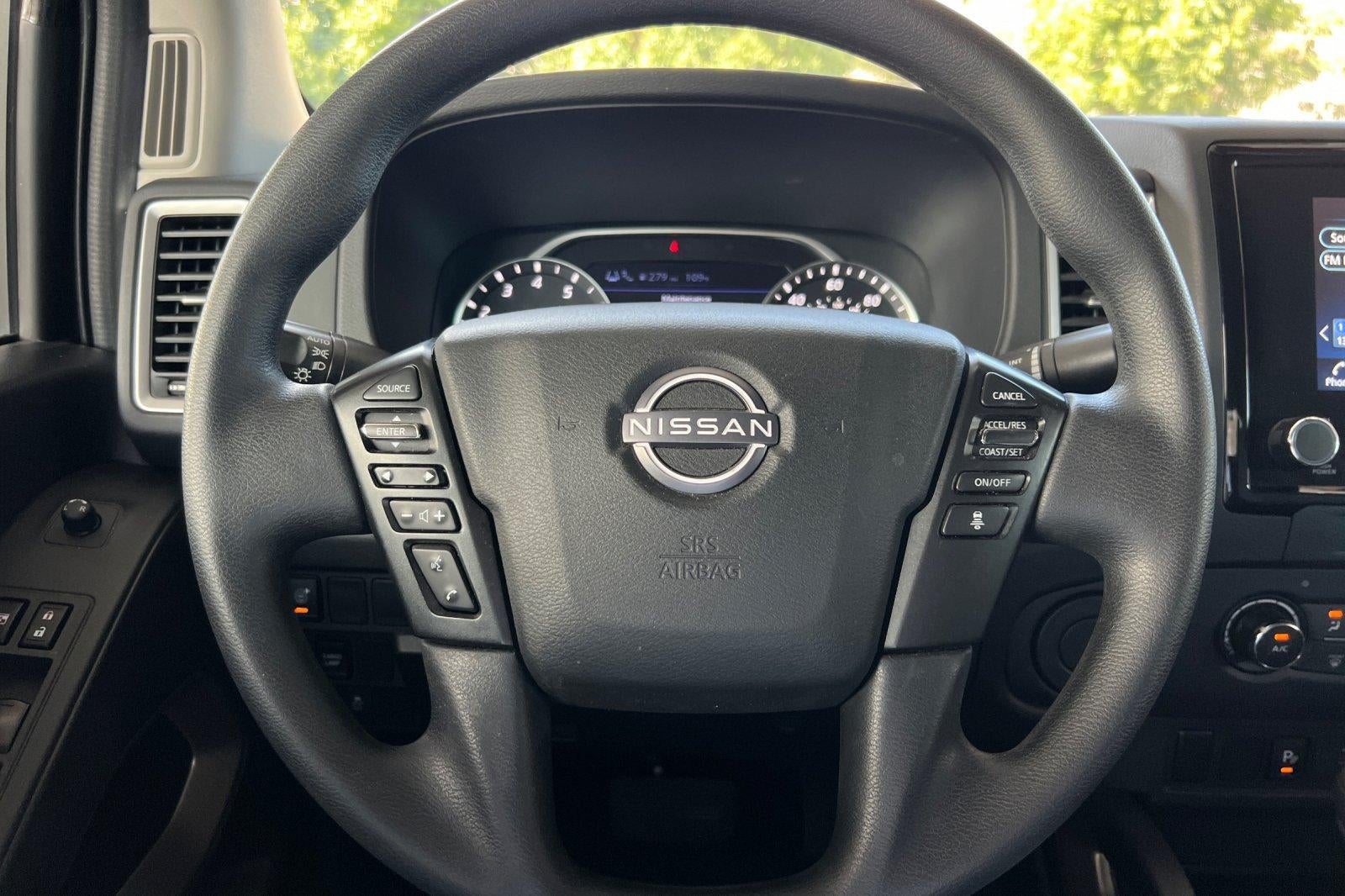 2022 Nissan Frontier Crew Cab SV 4x2