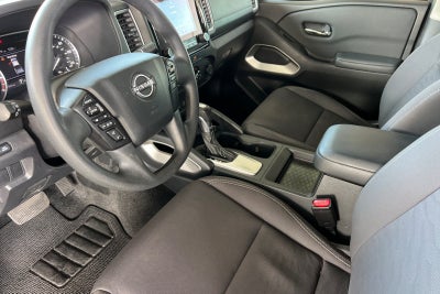 2022 Nissan Frontier Crew Cab SV 4x2