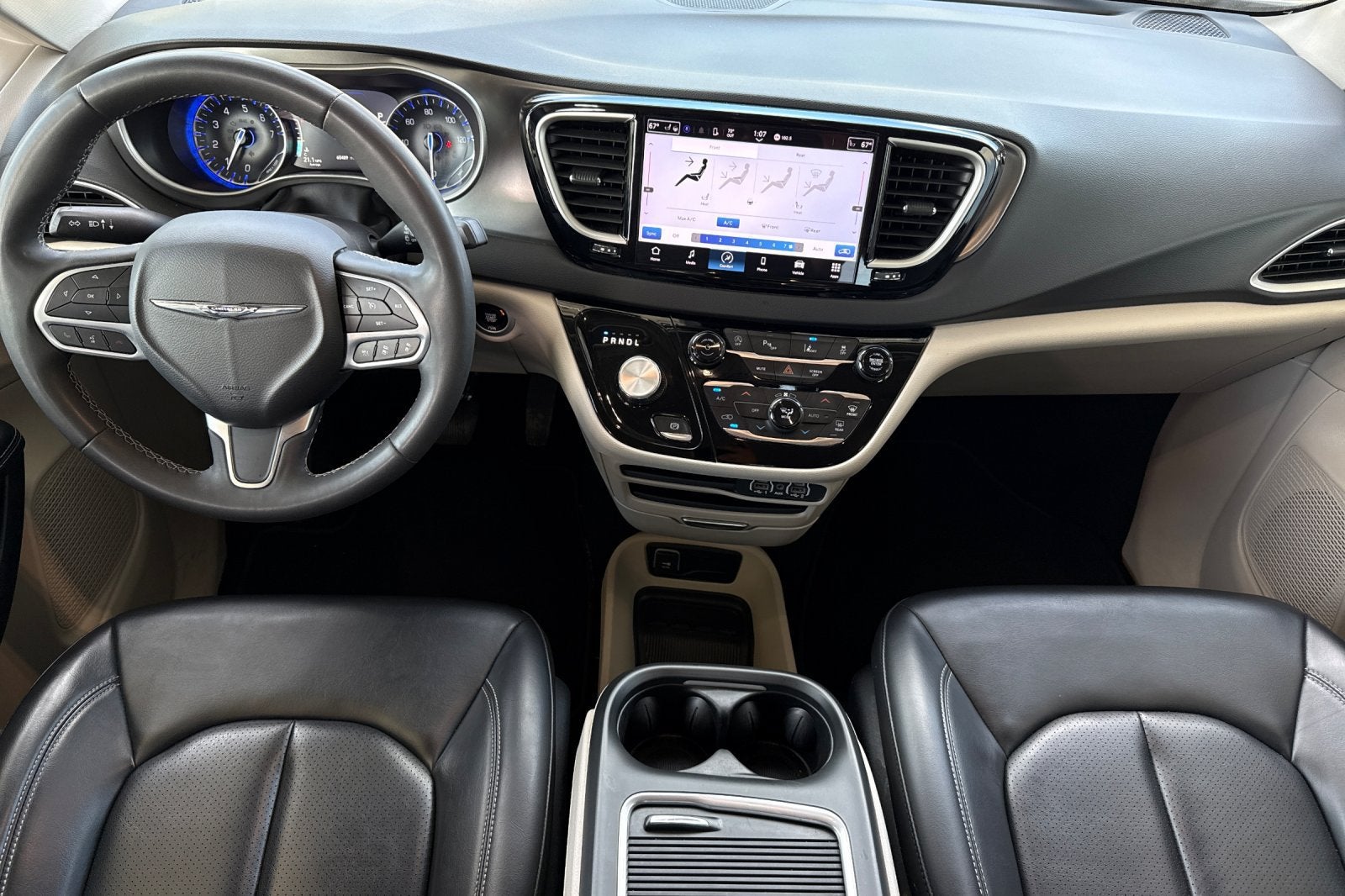 2023 Chrysler Pacifica Touring L