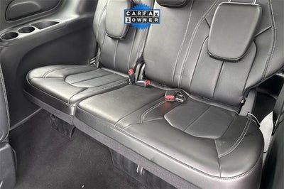 2025 Chrysler Voyager LX