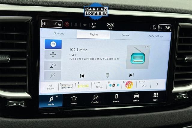 2025 Chrysler Voyager LX