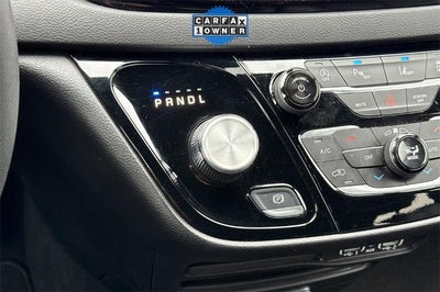 2025 Chrysler Voyager LX