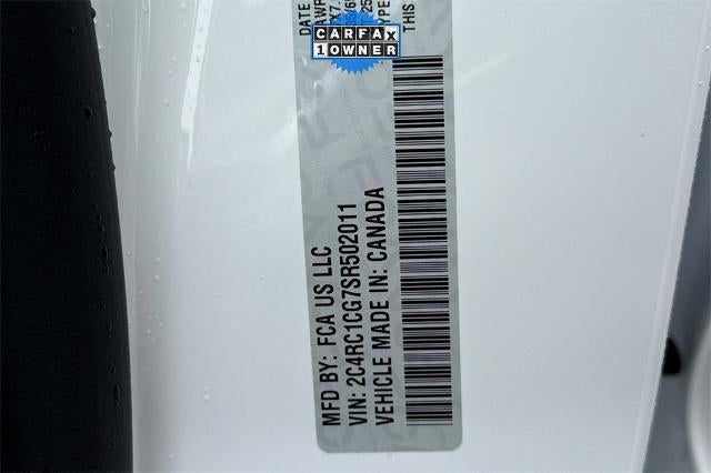 2025 Chrysler Voyager LX