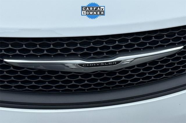 2025 Chrysler Voyager LX