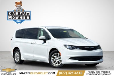 2022 Chrysler Voyager LX