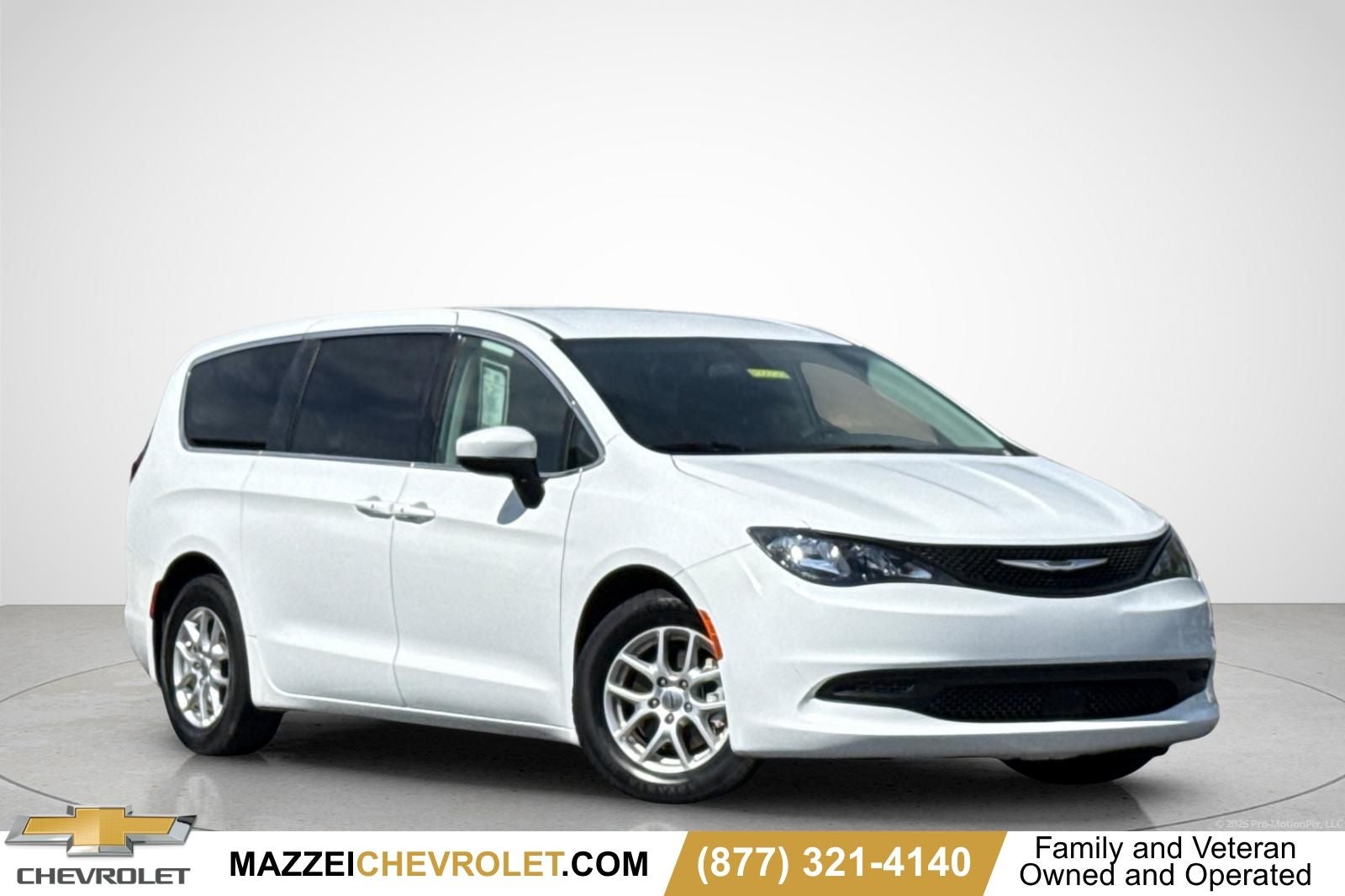 2022 Chrysler Voyager LX