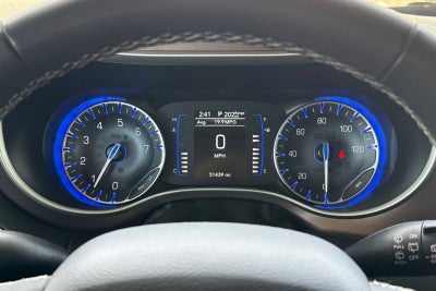 2022 Chrysler Voyager LX