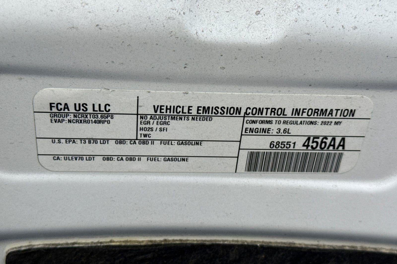 2022 Chrysler Voyager LX