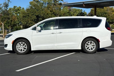 2020 Chrysler Pacifica Touring