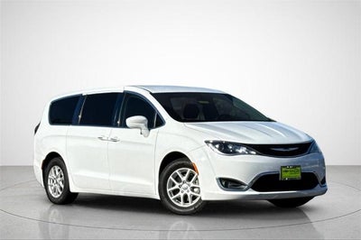 2020 Chrysler Pacifica Touring