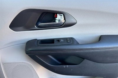 2020 Chrysler Pacifica Touring