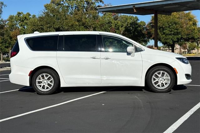 2020 Chrysler Pacifica Touring