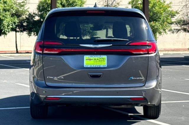 2022 Chrysler Pacifica Hybrid Touring L