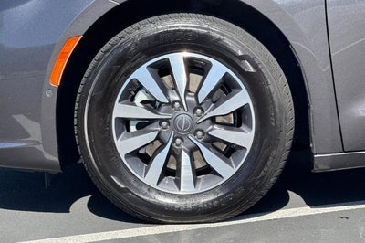 2022 Chrysler Pacifica Hybrid Touring L
