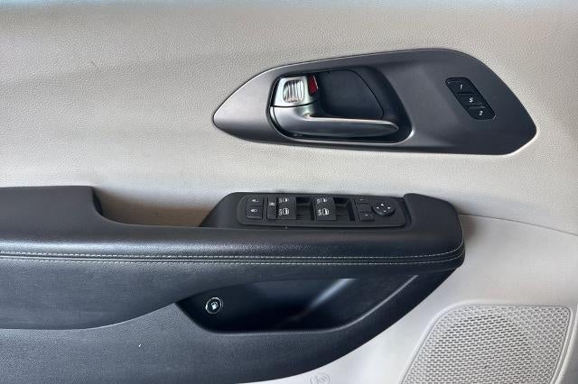 2022 Chrysler Pacifica Hybrid Touring L