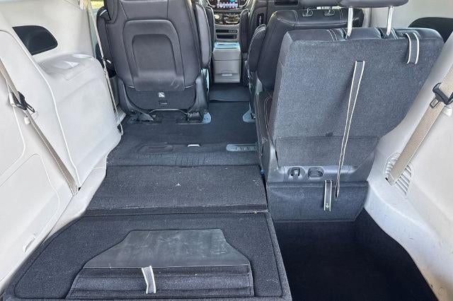 2022 Chrysler Pacifica Hybrid Touring L