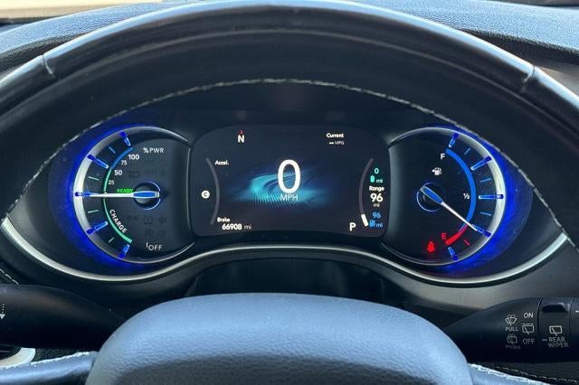 2022 Chrysler Pacifica Hybrid Touring L