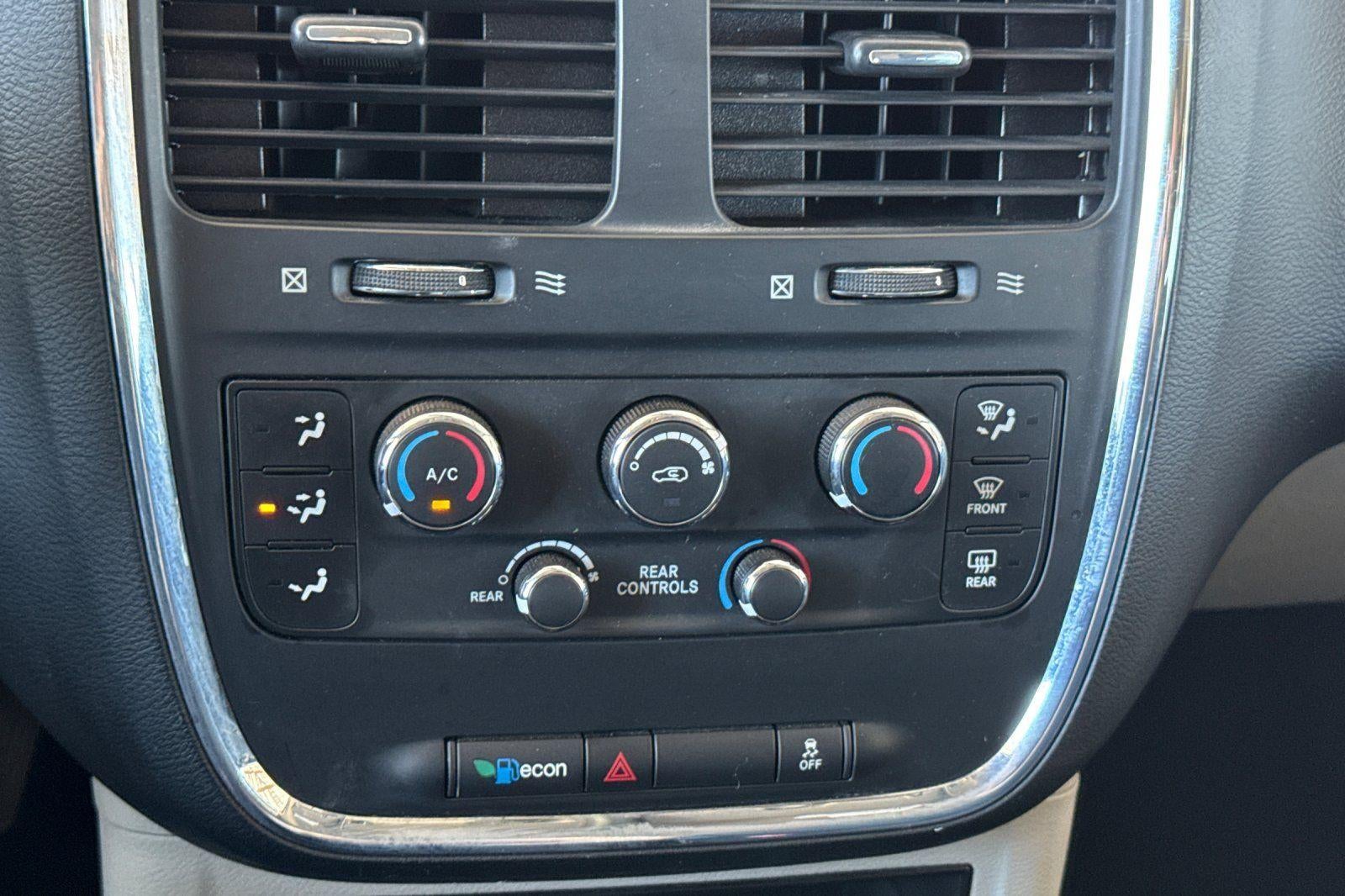 2017 Dodge Grand Caravan SE