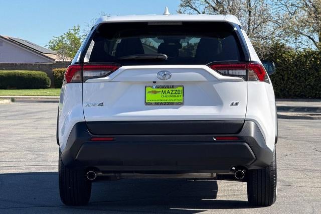 2025 Toyota RAV4 LE
