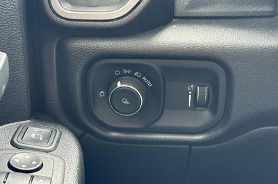 2024 RAM 3500 Tradesman Crew Cab 4x4 8' Box