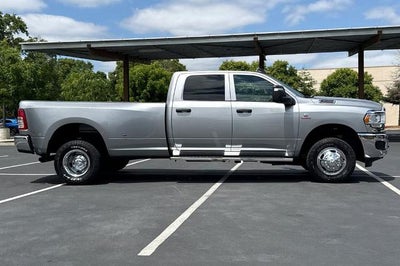 2024 RAM 3500 Tradesman Crew Cab 4x4 8' Box