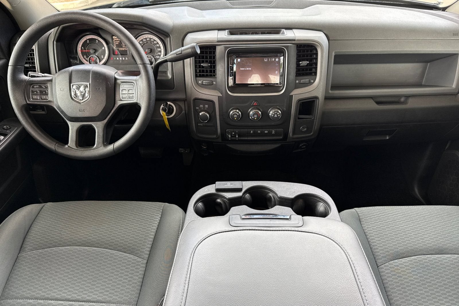 2017 RAM 2500 Tradesman Crew Cab 4x4 6'4" Box