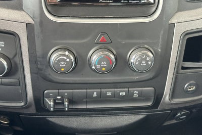 2017 RAM 2500 Tradesman Crew Cab 4x4 6'4" Box