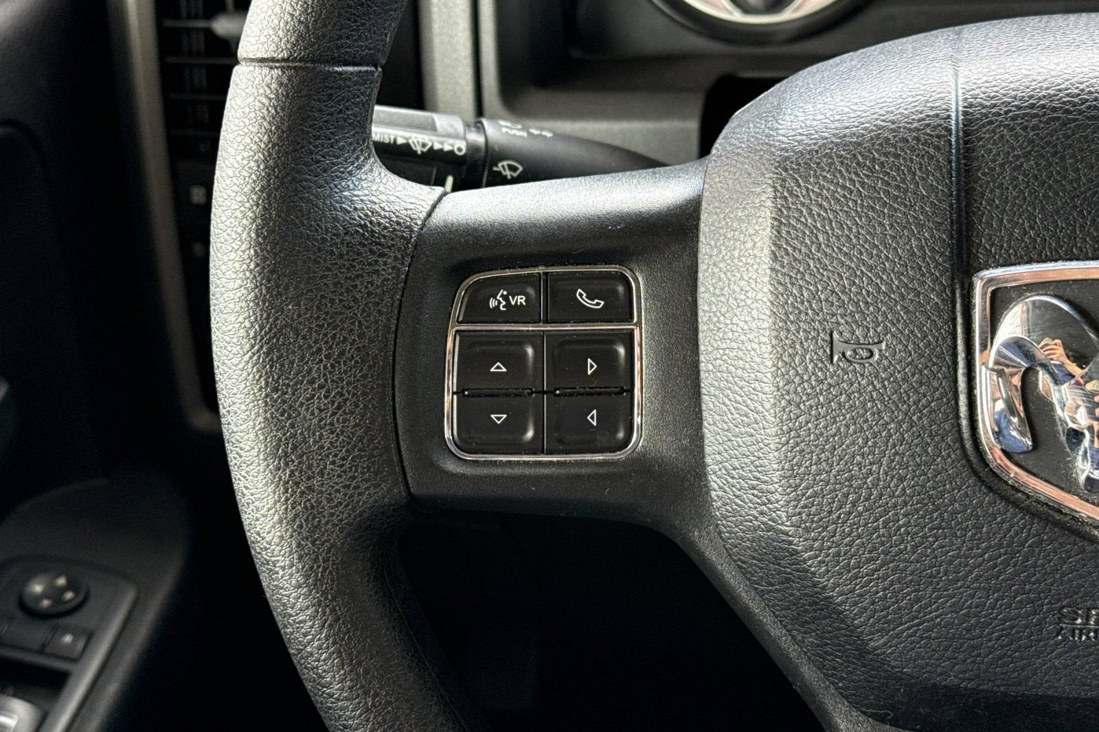 2017 RAM 2500 Tradesman Crew Cab 4x4 6'4" Box