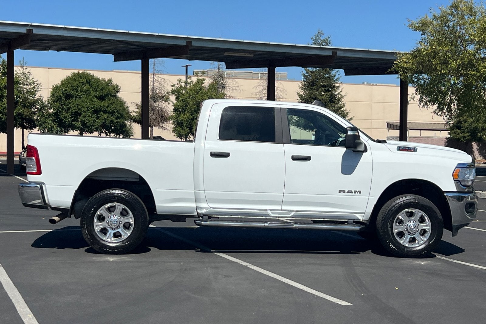 2024 RAM 2500 Big Horn Crew Cab 4x4 6'4" Box