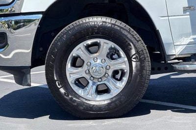 2024 RAM 2500 Big Horn Crew Cab 4x4 6'4" Box