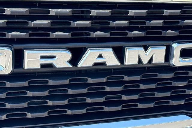2024 RAM 2500 Big Horn Crew Cab 4x4 6'4" Box