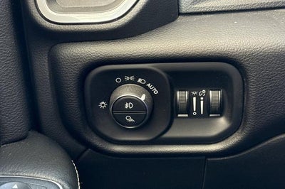 2022 RAM 2500 Laramie Crew Cab 4x4 6'4" Box