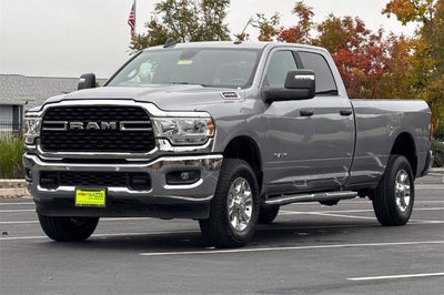2024 RAM 2500 Big Horn Crew Cab 4x4 8' Box