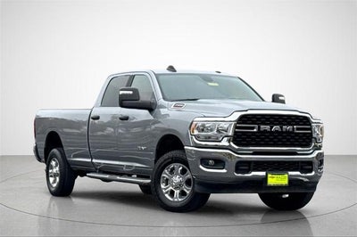 2024 RAM 2500 Big Horn Crew Cab 4x4 8' Box