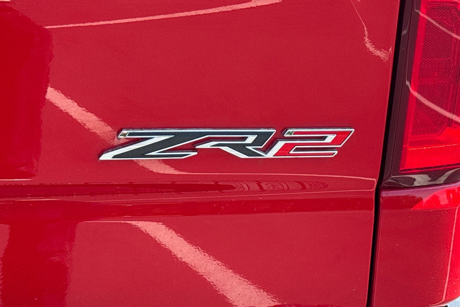 2025 Chevrolet Silverado 1500 ZR2
