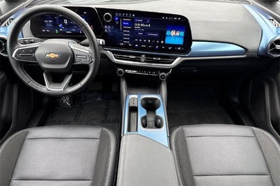 2025 Chevrolet Equinox EV LT