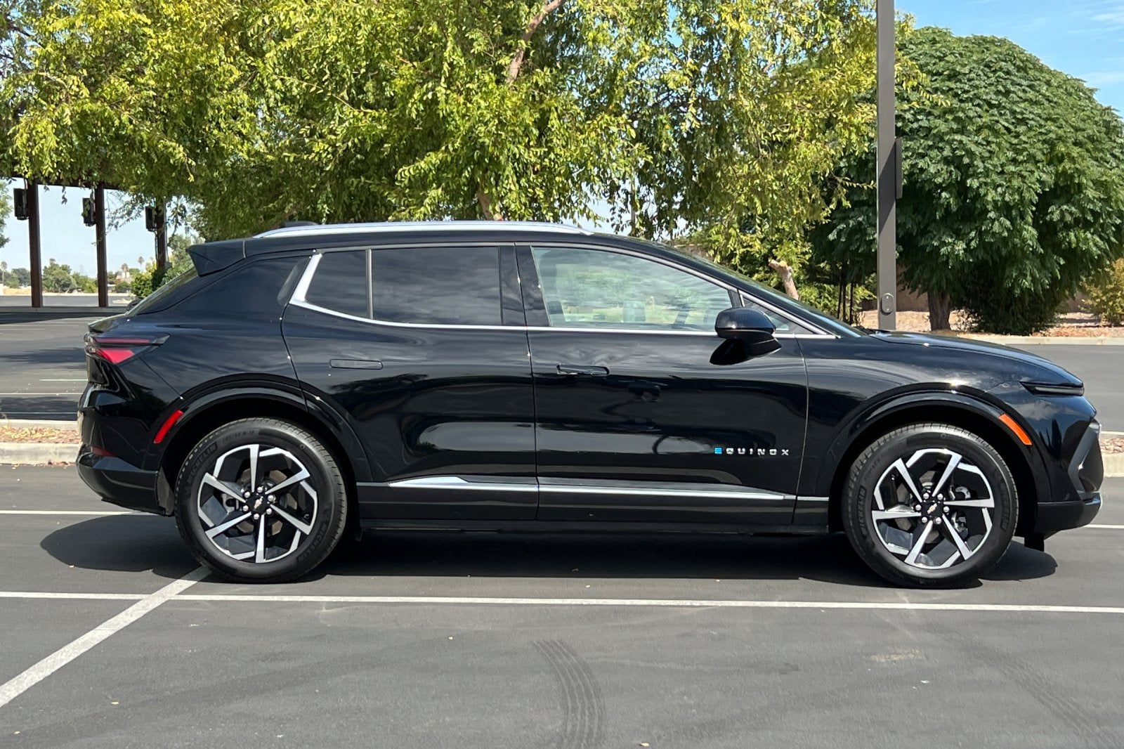 2024 Chevrolet Equinox EV 2LT