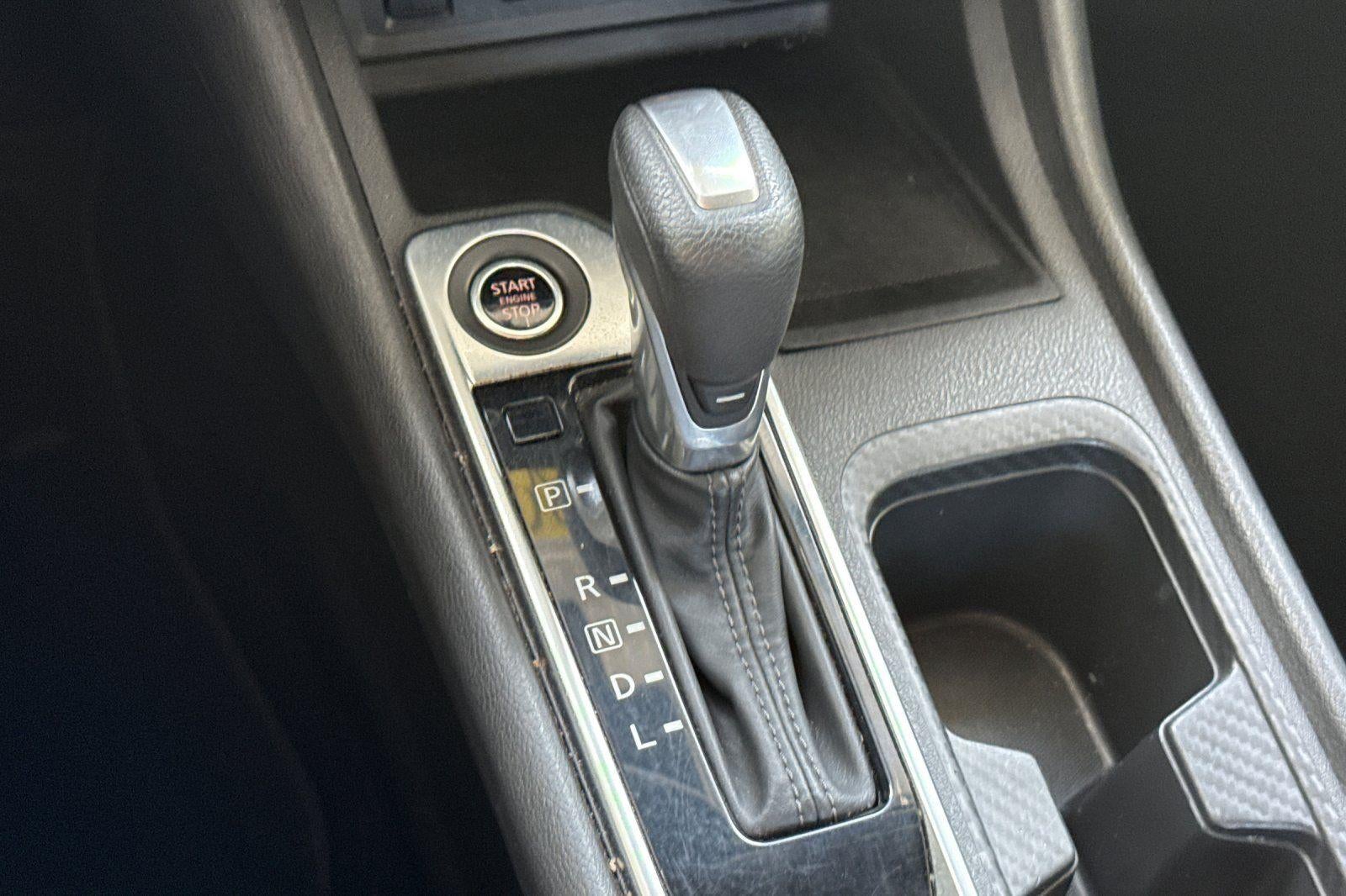 2024 Nissan Sentra SV Xtronic CVT