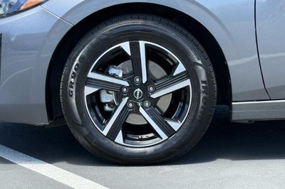 2024 Nissan Sentra SV Xtronic CVT