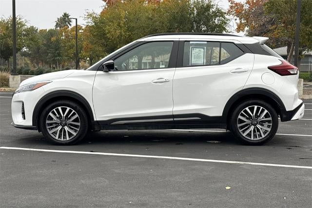 2024 Nissan Kicks SR Xtronic CVT