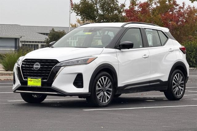 2024 Nissan Kicks SR Xtronic CVT