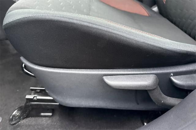 2024 Nissan Kicks SR Xtronic CVT