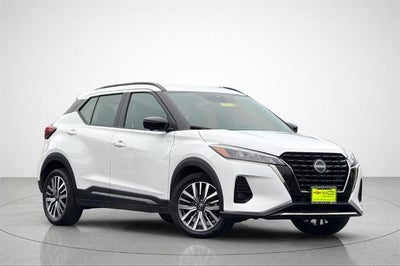 2024 Nissan Kicks SR Xtronic CVT
