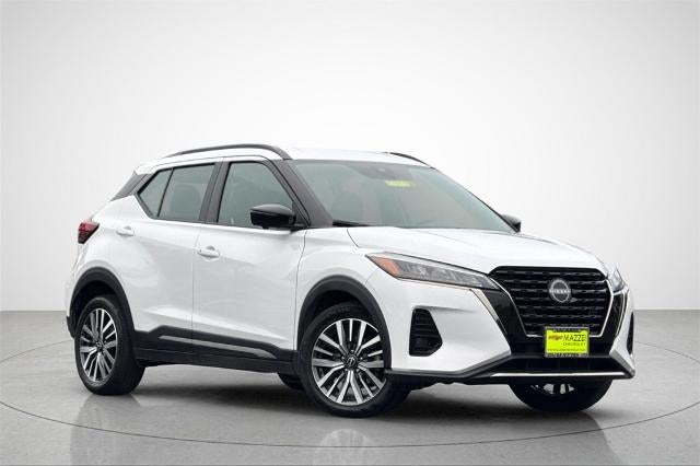 2024 Nissan Kicks SR Xtronic CVT