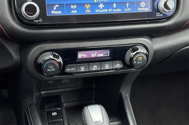 2024 Nissan Kicks SR Xtronic CVT