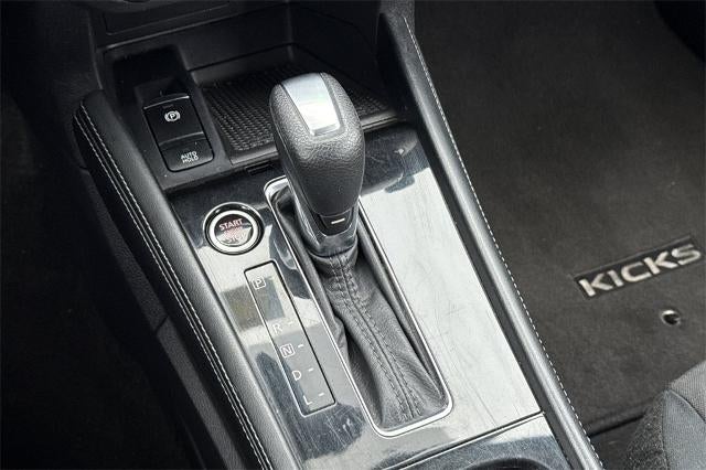 2024 Nissan Kicks SR Xtronic CVT